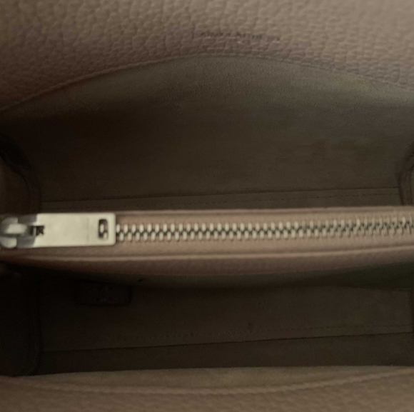 Saint Laurent Nano Sac De Jour Tote Bag - Picture 11 of 15